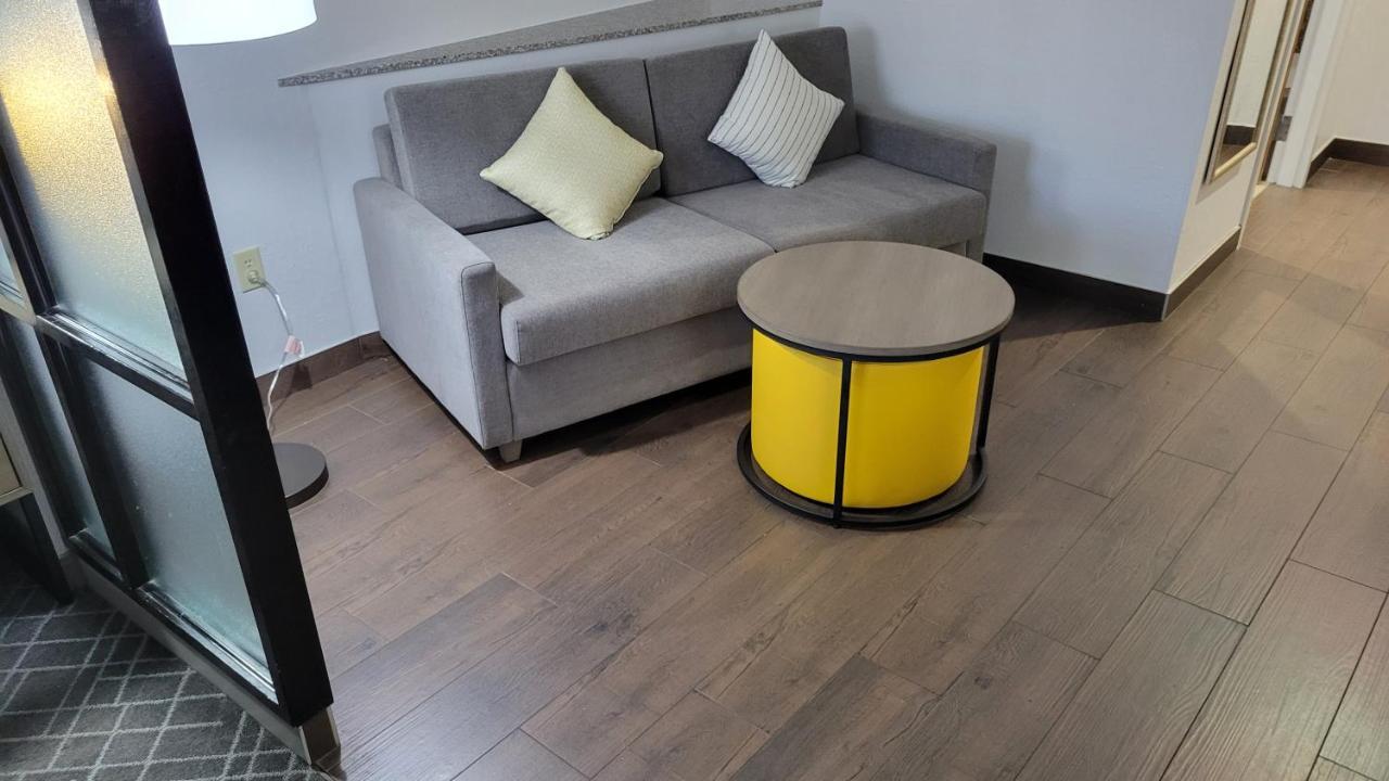 Comfort Suites Мейкон Экстерьер фото