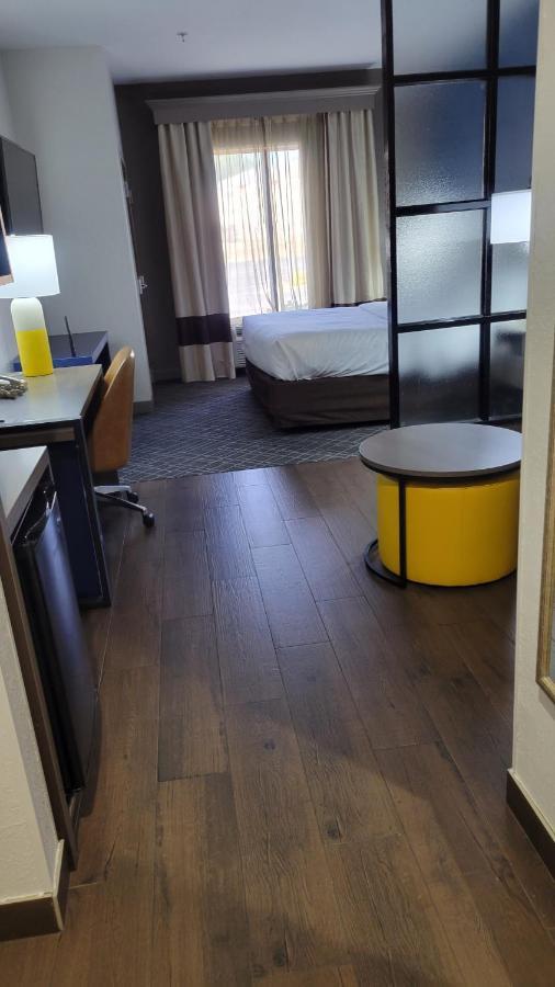 Comfort Suites Мейкон Экстерьер фото