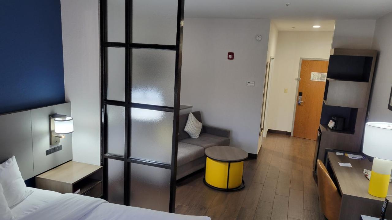 Comfort Suites Мейкон Экстерьер фото
