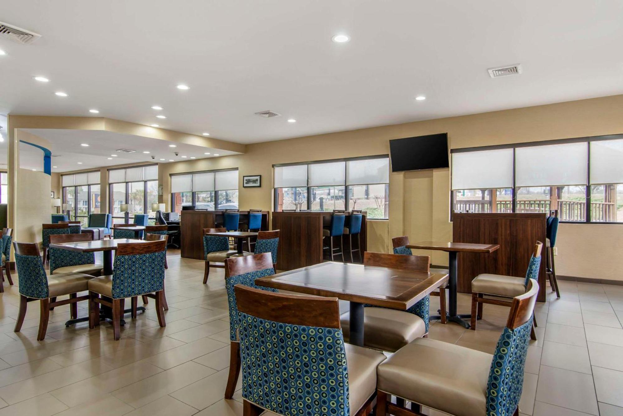 Comfort Suites Мейкон Экстерьер фото