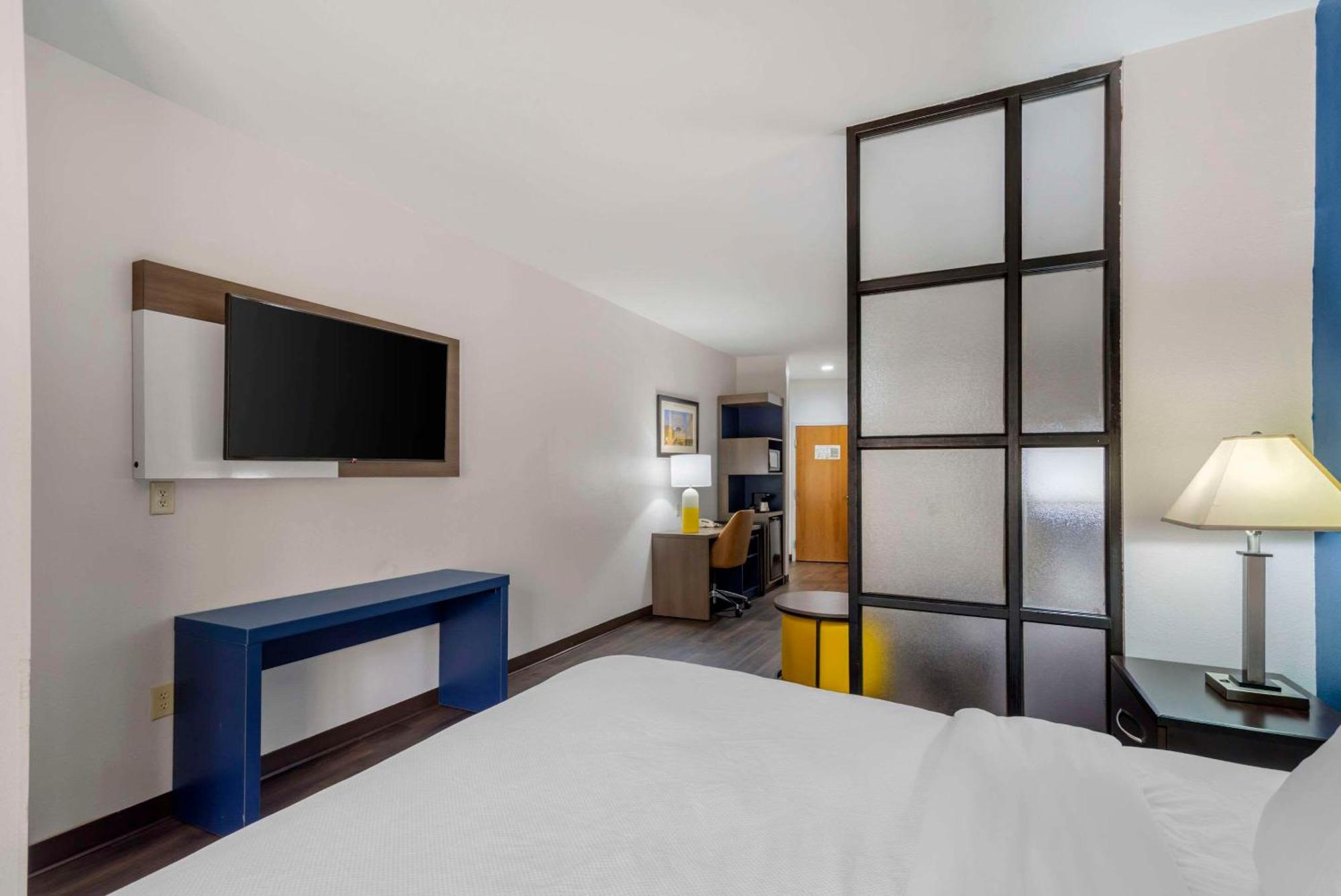 Comfort Suites Мейкон Экстерьер фото