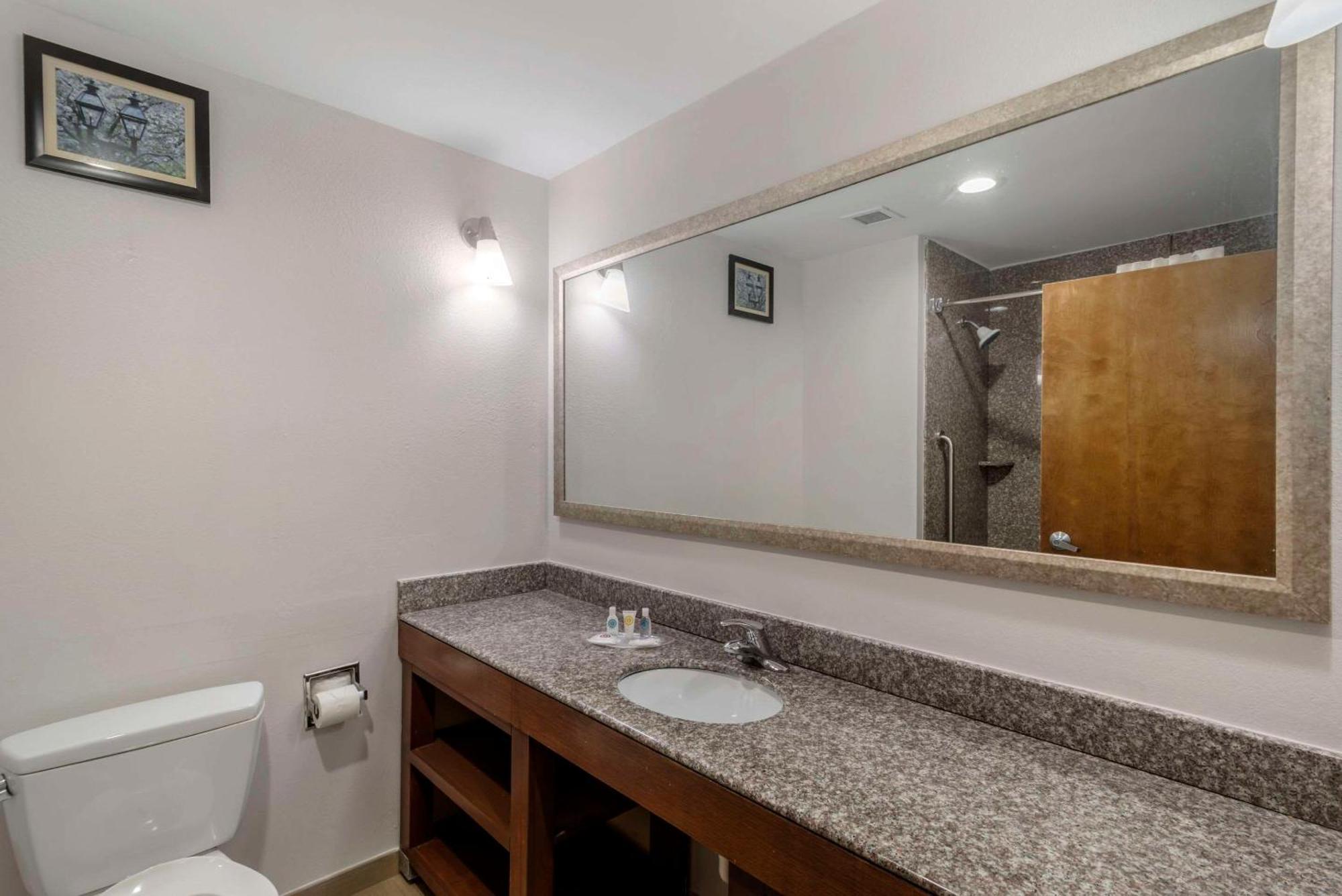 Comfort Suites Мейкон Экстерьер фото